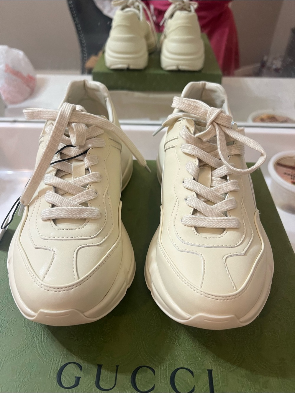 Gucci Cream/Off-White Leather Sneakers - Women's